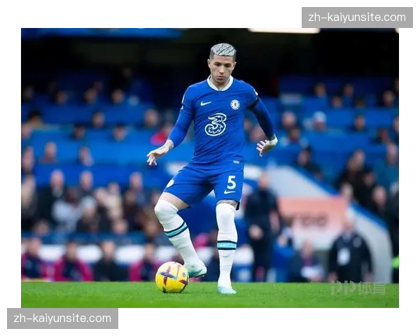 切尔西恩佐费尔南德斯6.83分 中场组织核心表现稳定