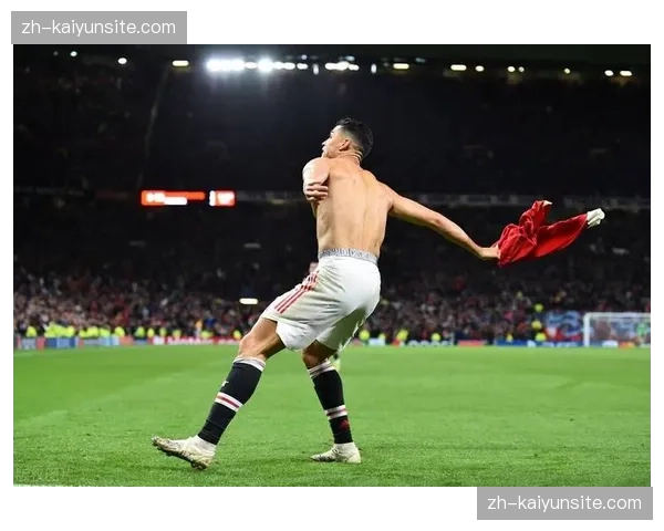 摩根罗杰斯维拉中场新核 9球6助入选月度最佳候选